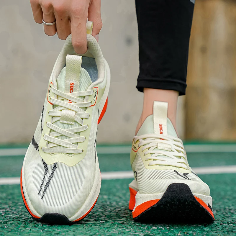 Running Shoes Carbon Board Spe - Running Z recensione e prezzo